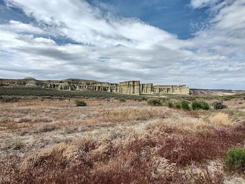 What Makes the Cliffs Look Different Every Season