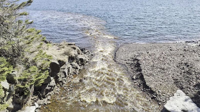 Where the River Meets the Lake