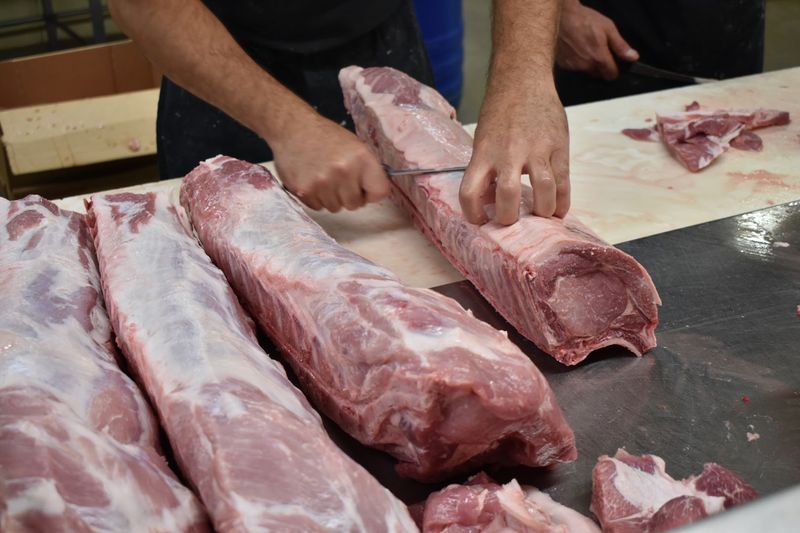 Whole Animal Buying Made Simple and Rewarding Whole Animal Buying Made Simple and Rewarding