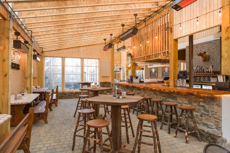 Why Edgewater Maryland Is Worth The Drive For This Meal
