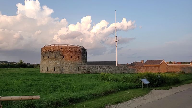 Why Fort Snelling Stays With You Long After You Leave