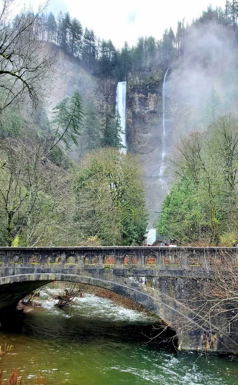 Why Multnomah Falls Stays With You Long After You Leave