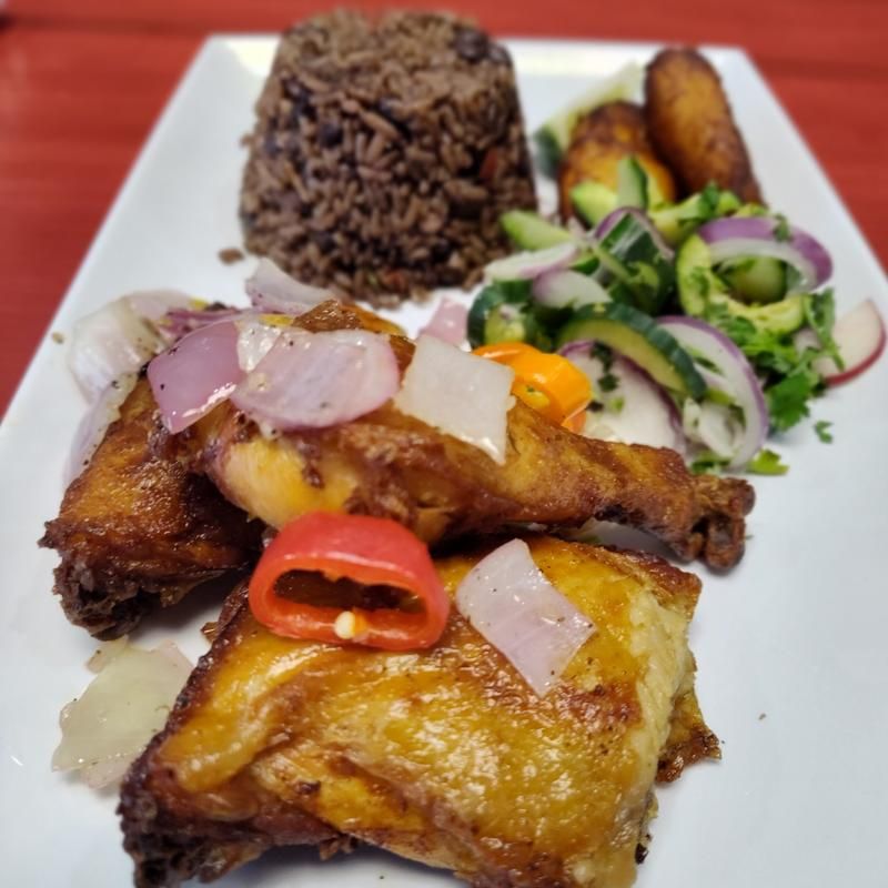 Why Que Bola Cuban Cafe Is Worth the Trip to Des Plaines