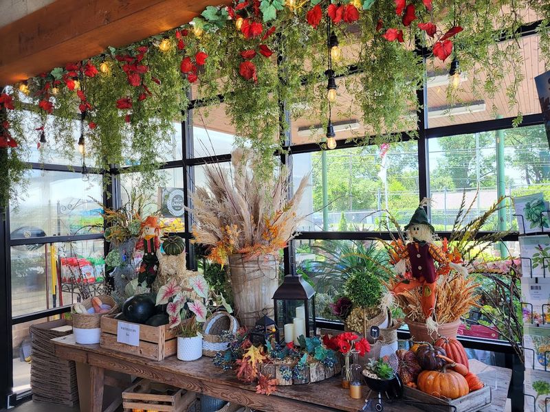 Why Supporting Local Florists Still Matters