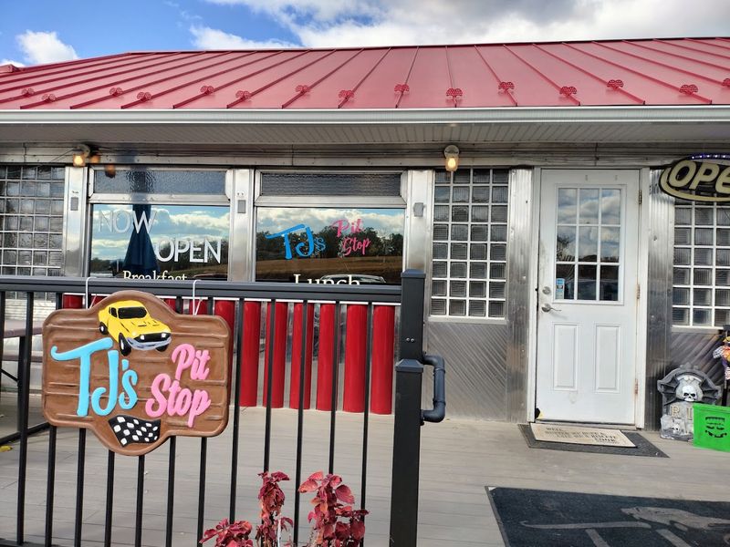 Why TJ's Pit Stop Is a Must-Stop on Berryville Pike