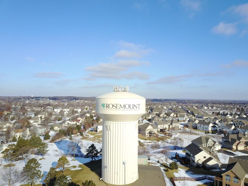 Why Tech Giants Chose Rosemount Over Bigger Cities