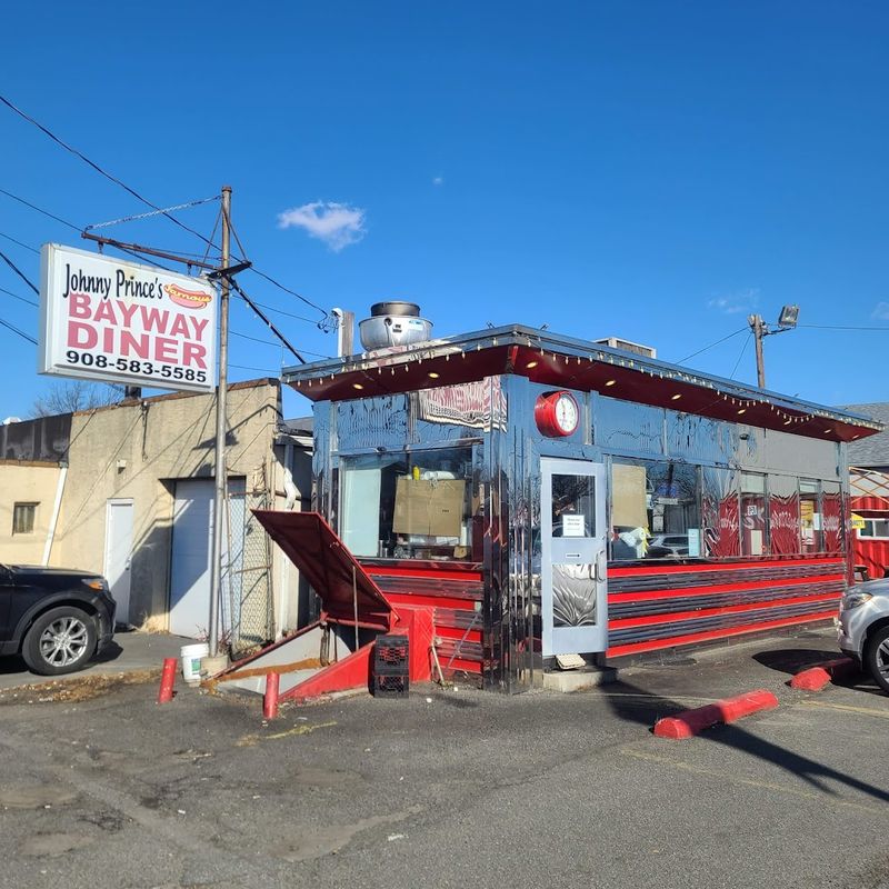 Why This Linden Diner Keeps Pulling People Back