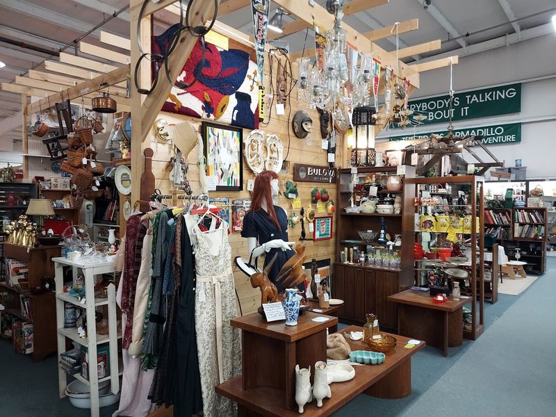 Why This Missouri Antique Mall Deserves a Full Day on Your Calendar Why This Missouri Antique Mall Deserves a Full Day on Your Calendar