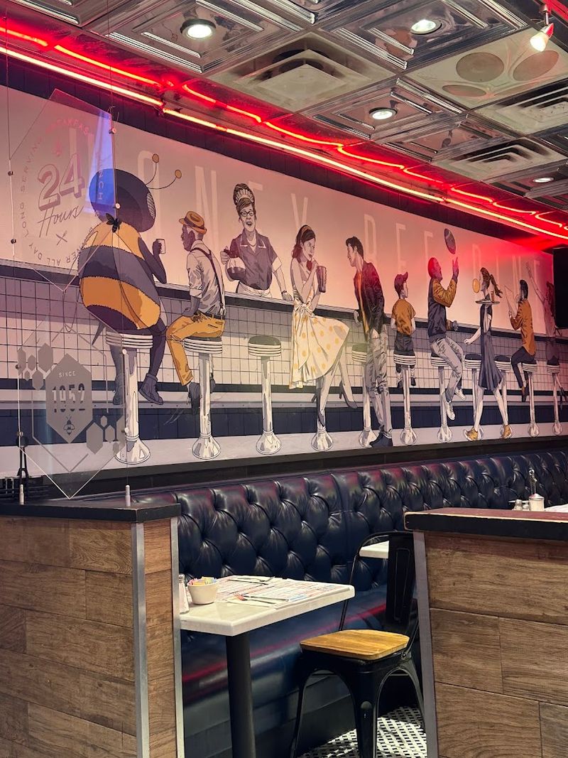 Why the Honey Bee Diner Deserves a Spot on Your List Why the Honey Bee Diner Deserves a Spot on Your List