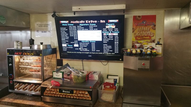 World Famous Concessions Reward Foodies Who Make the Drive