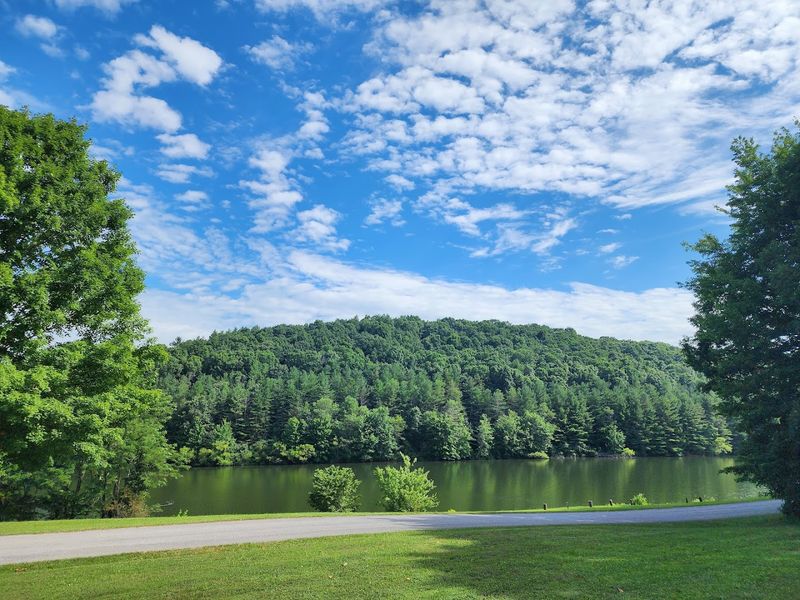 Wytheville Opens the Door to Rural Retreat Lake Wytheville Opens the Door to Rural Retreat Lake