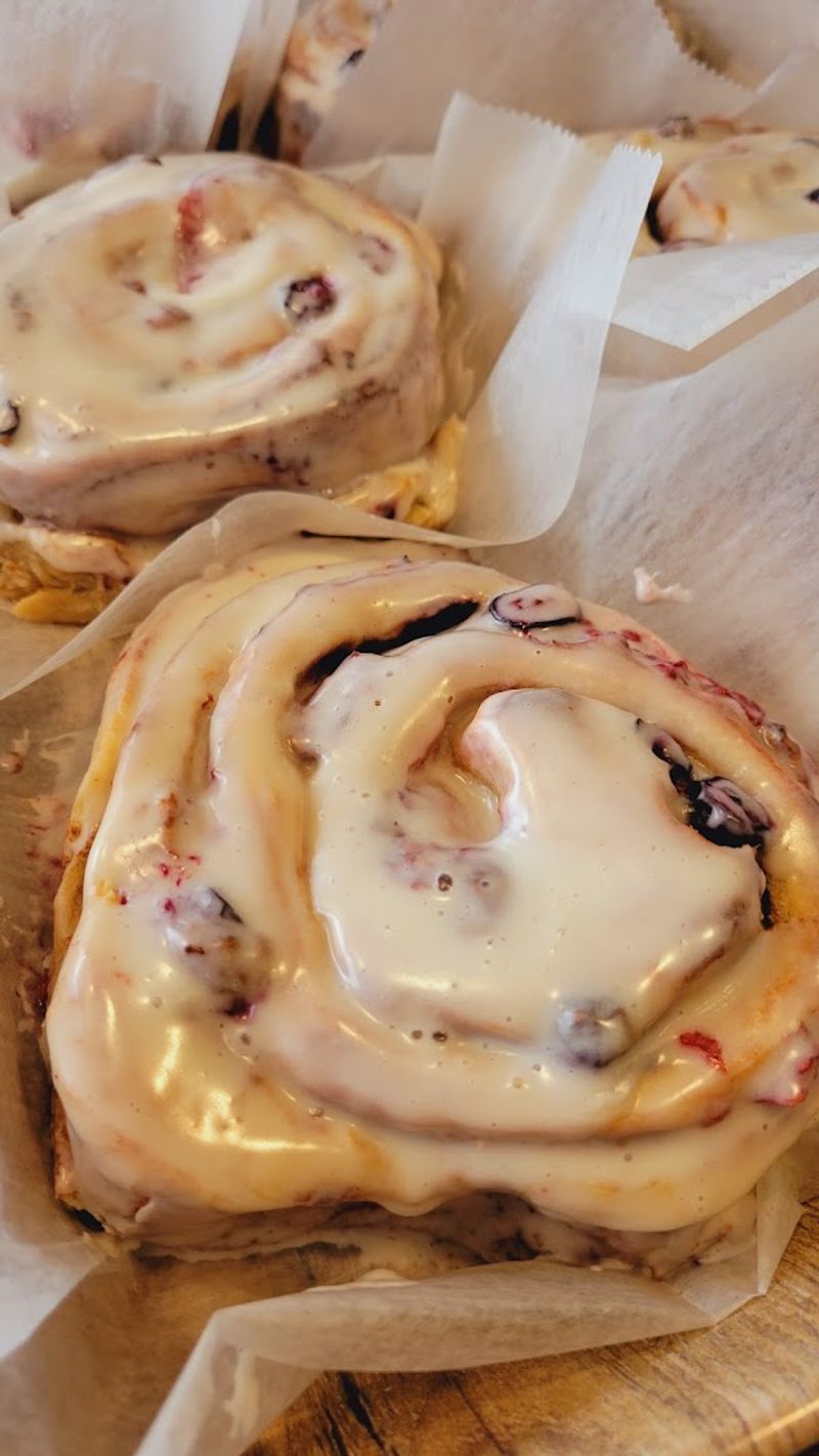 You Need to Smell That Cinnamon Roll Aroma First