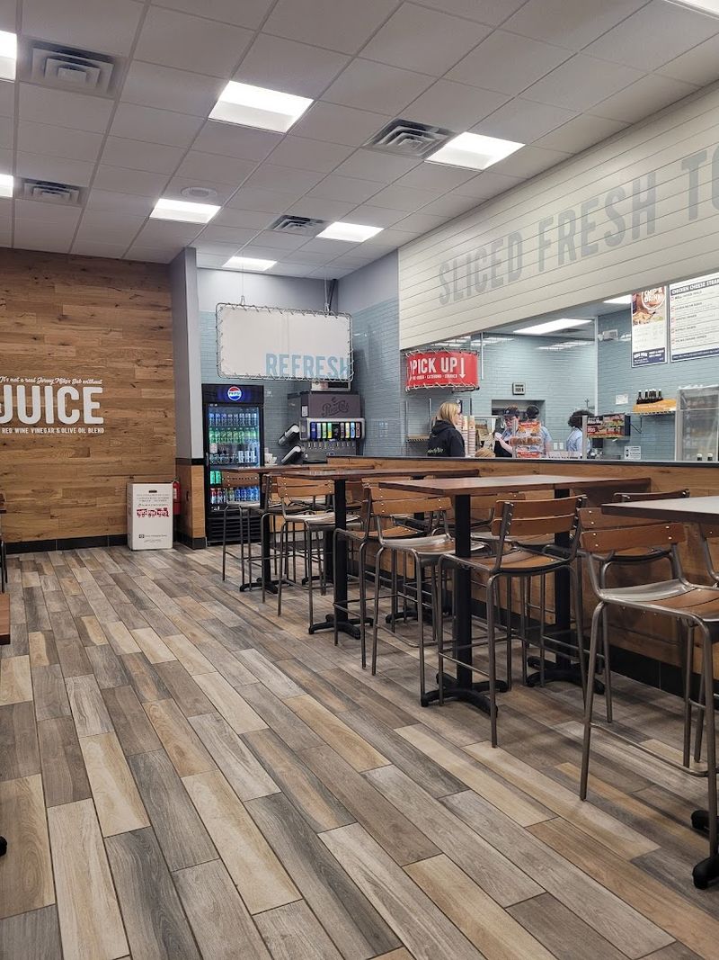 A Clean Restaurant That Stays That Way All Day