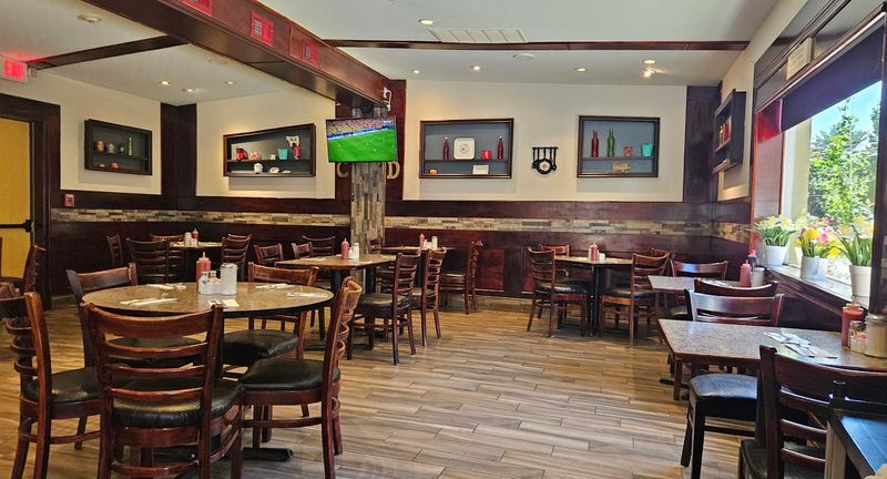A Diner Atmosphere That Feels Like It Was Built for Comfort A Diner Atmosphere That Feels Like It Was Built for Comfort