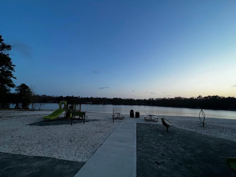 A Freshwater Beach That Outsmarts The Shore Crowds A Freshwater Beach That Outsmarts The Shore Crowds
