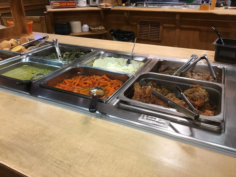 A Full Lunch Stop With Southern Comfort Food