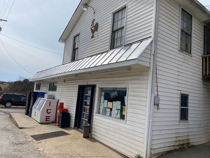 A Gas Station That Fooled Everyone