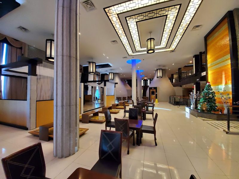 A Grand Welcome and an Unforgettable First Impression