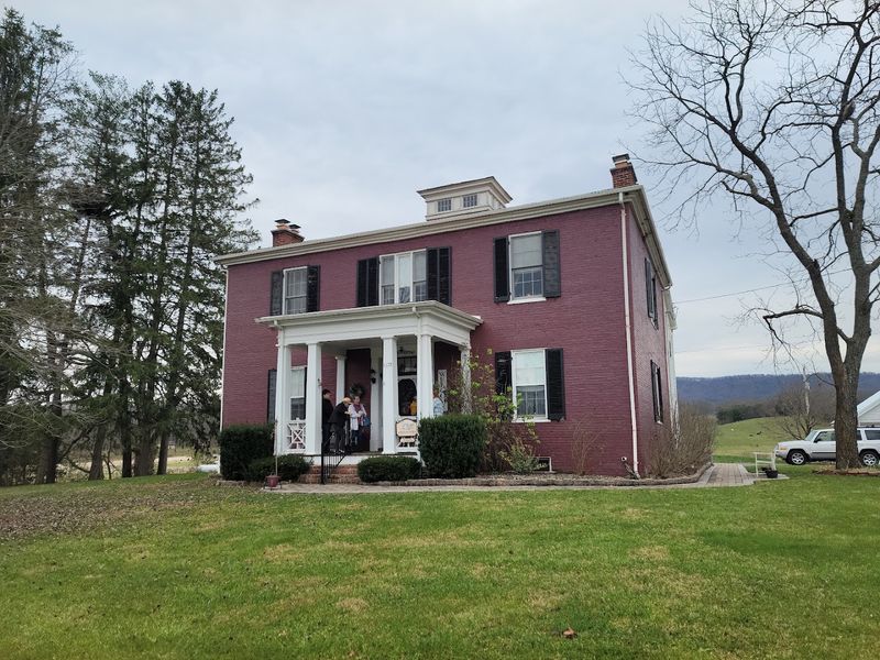 A Historic 1856 Farmhouse Turned Tea House A Historic 1856 Farmhouse Turned Tea House