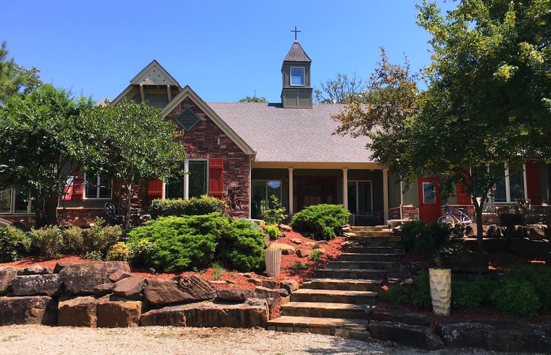 A House With A Television Past A House With A Television Past