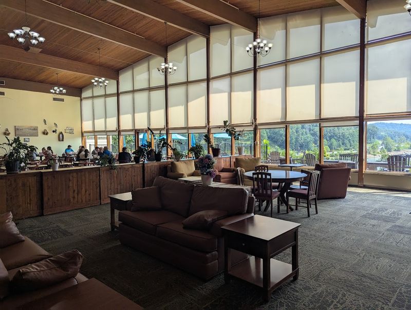 A Lakeside Breakfast at The Lodge