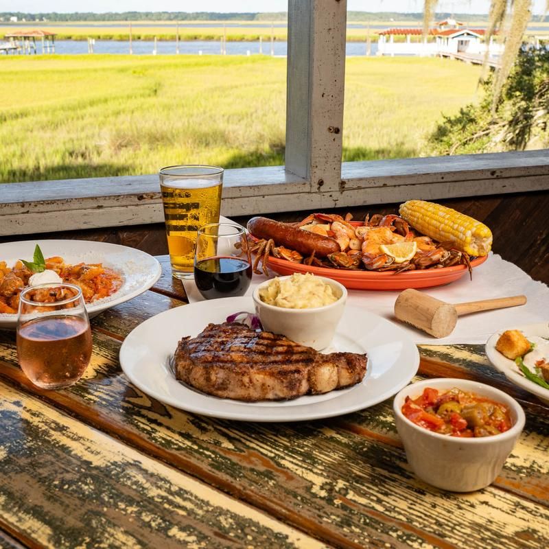 A Menu Built Around Local Waters and Southern Comfort A Menu Built Around Local Waters and Southern Comfort