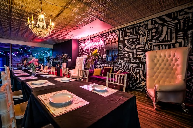 A Restaurant With a Story Built Into Its Walls A Restaurant With a Story Built Into Its Walls