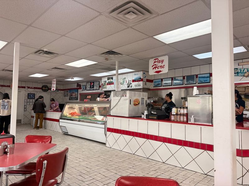 A Retro Atmosphere That Feels Genuinely Lived In