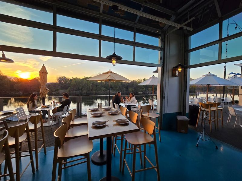 A Waterfront Setting That Steals the Show Before You Even Sit Down