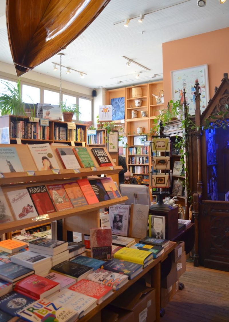 A Zine Collection That Keeps It Current A Zine Collection That Keeps It Current