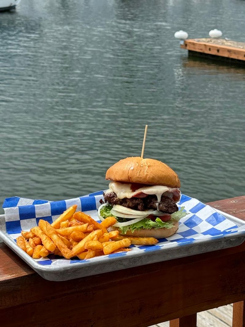 American Comfort Food Done Right on the River