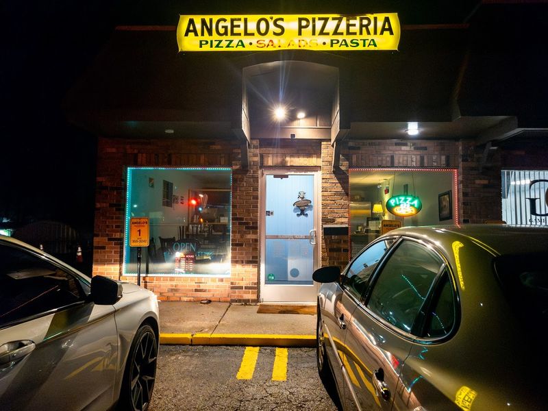Angelo’s Pizzeria