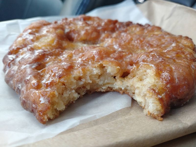 Apple Fritters That Have Earned a Devoted Following Apple Fritters That Have Earned a Devoted Following