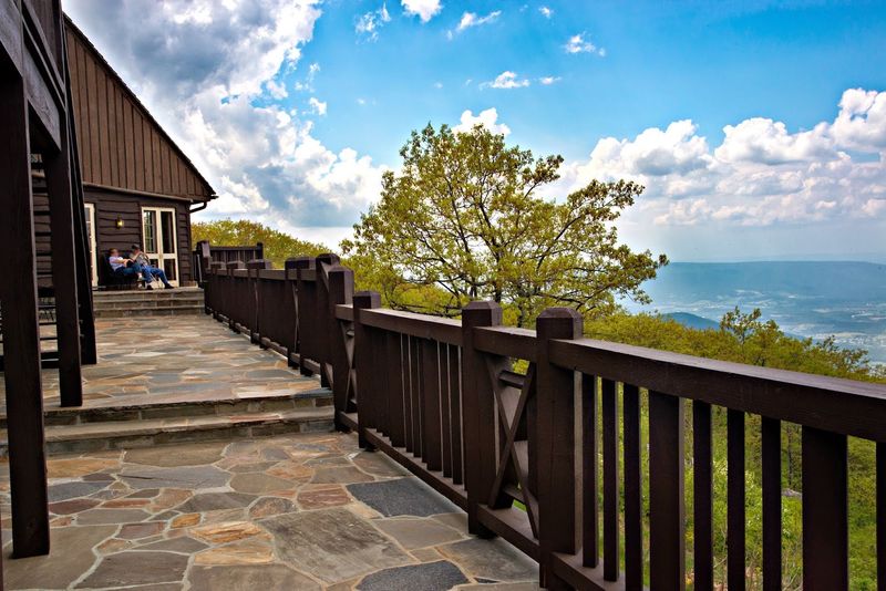 Arriving at the Heart of Shenandoah National Park Arriving at the Heart of Shenandoah National Park