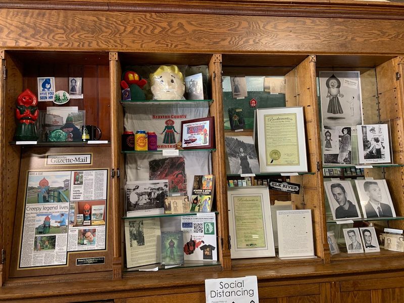 Artifacts And Eyewitness Accounts Bring 1952 Back To Life