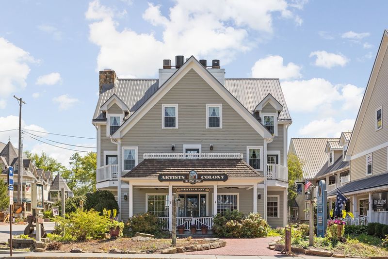 Artists Colony Inn and Restaurant