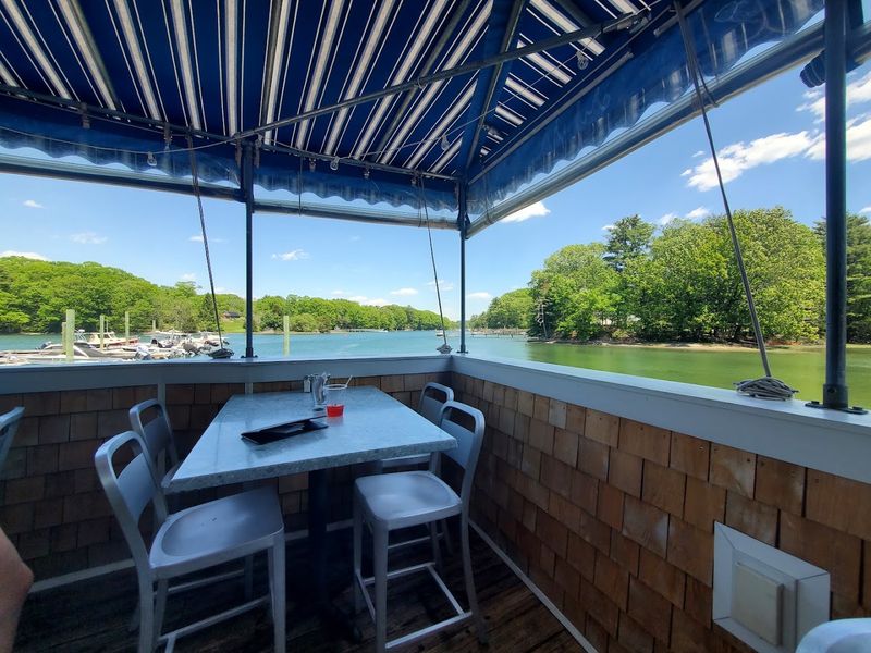 BG's Boat House Restaurant and Marina