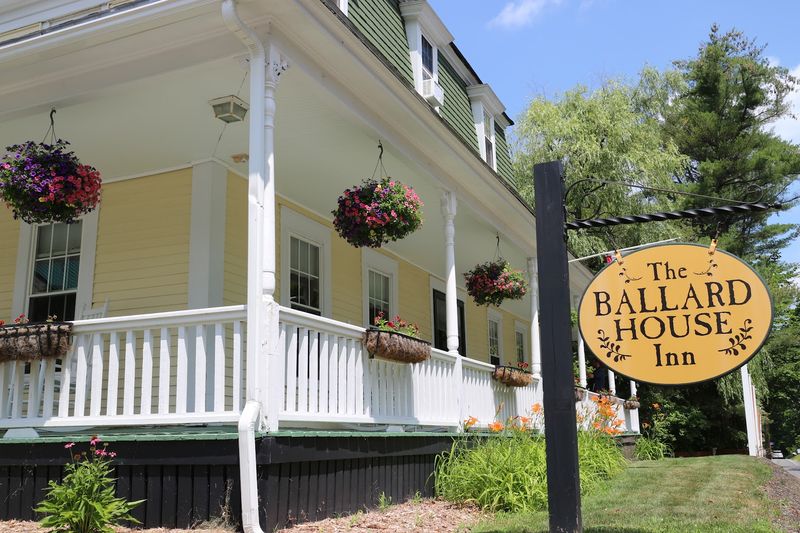 Ballard House Inn Ballard House Inn