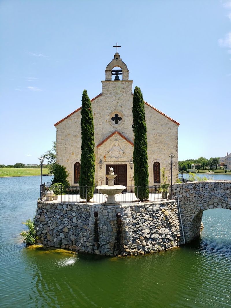 Bella Donna Chapel, The Island Wedding Venue That Looks Like a Dream Bella Donna Chapel, The Island Wedding Venue That Looks Like a Dream