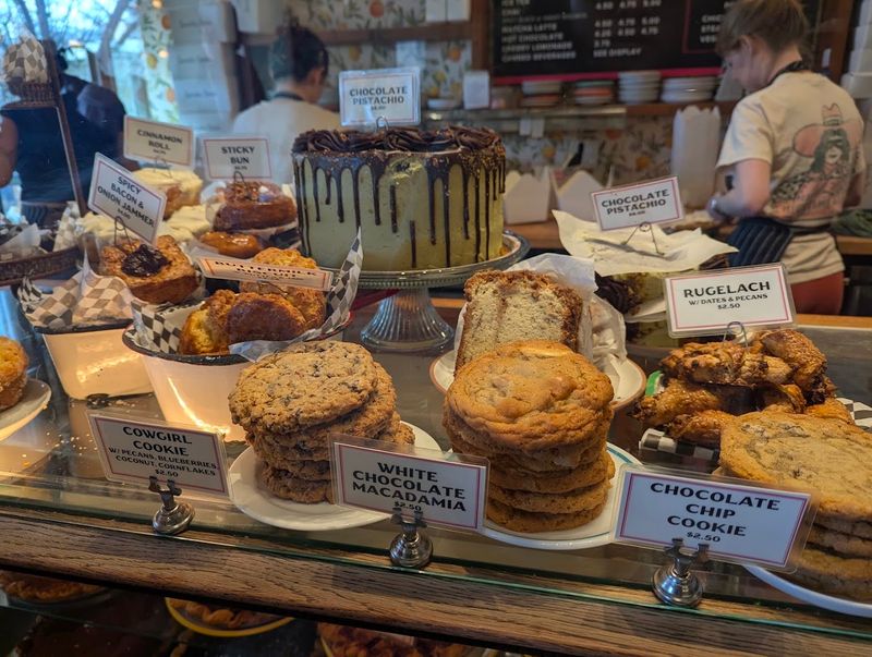 Beyond Pie, the Pastry Case Has Plenty to Say