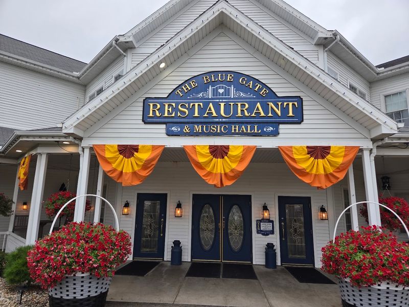 Blue Gate Restaurant & Bakery Indiana