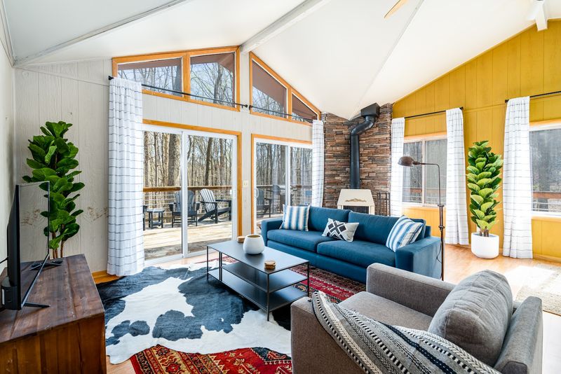 Blue Maple Modern Cabins Blue Maple Modern Cabins