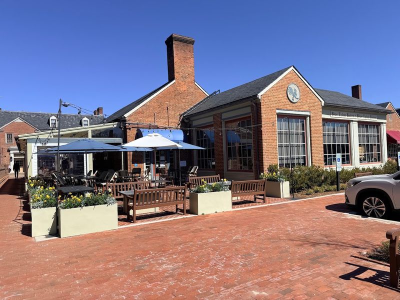 Blue Talon Bistro, Williamsburg