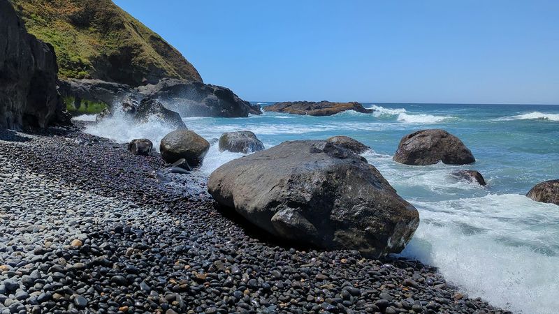 Bob Creek Beach – 6 Miles South of Yachats, OR Bob Creek Beach – 6 Miles South of Yachats, OR
