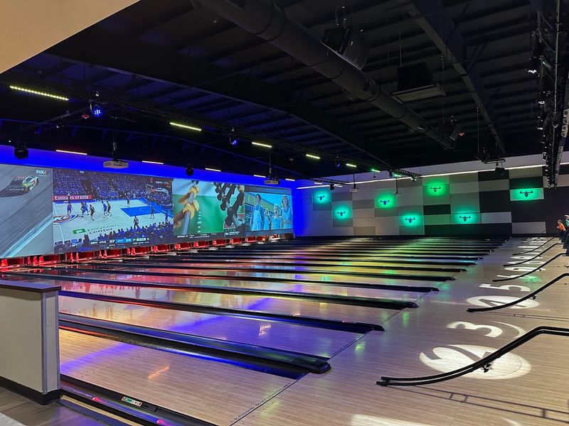 Bowling Lanes That Bring Everyone Together Bowling Lanes That Bring Everyone Together