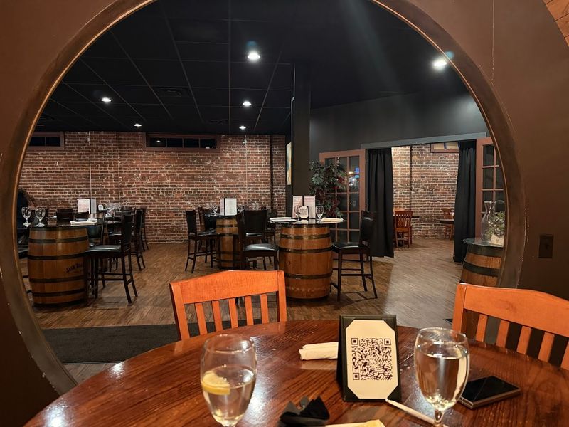 Bricks & Barrels, Charleston