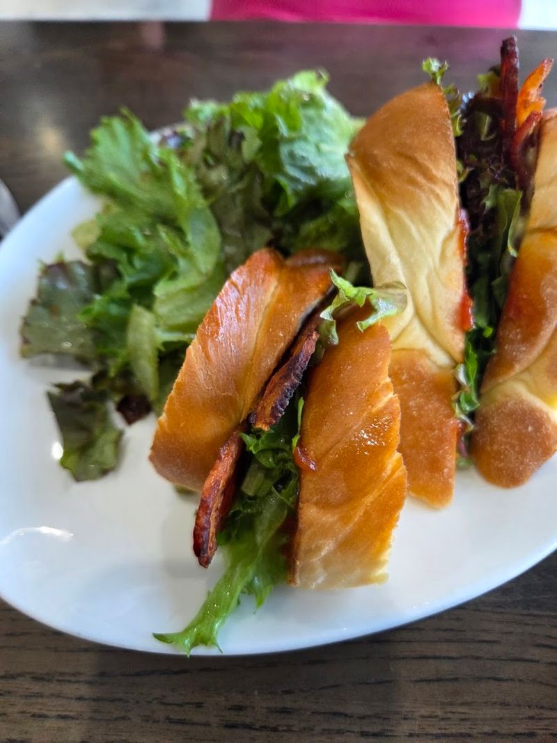 Brunch That Feels Thought Through Brunch That Feels Thought Through