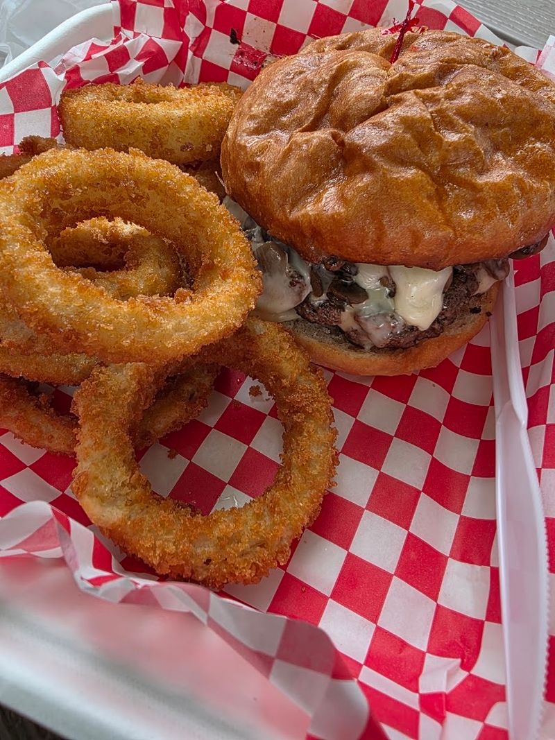 Burgers That Earn Every Bit of the Hype Burgers That Earn Every Bit of the Hype