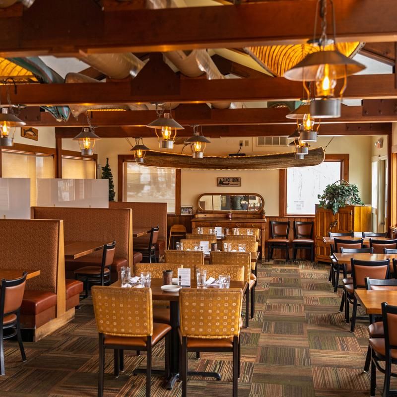 Canoe Restaurant and Tavern in Center Harbor