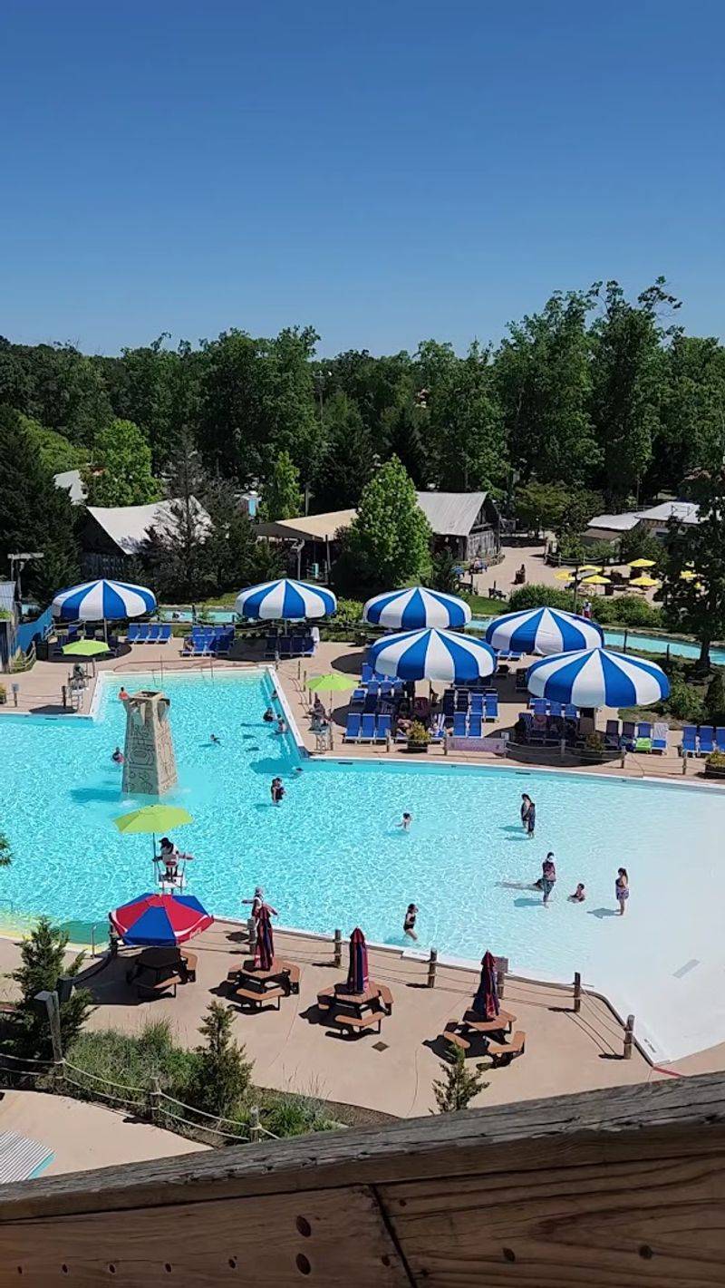 Caribbean Cove Gives Little Swimmers Room to Play